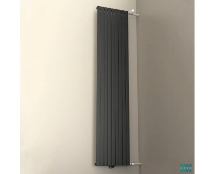 Вертикальный радиатор отопления КЗТО СОЛО В, высота 1784, глубина 42, чёрный